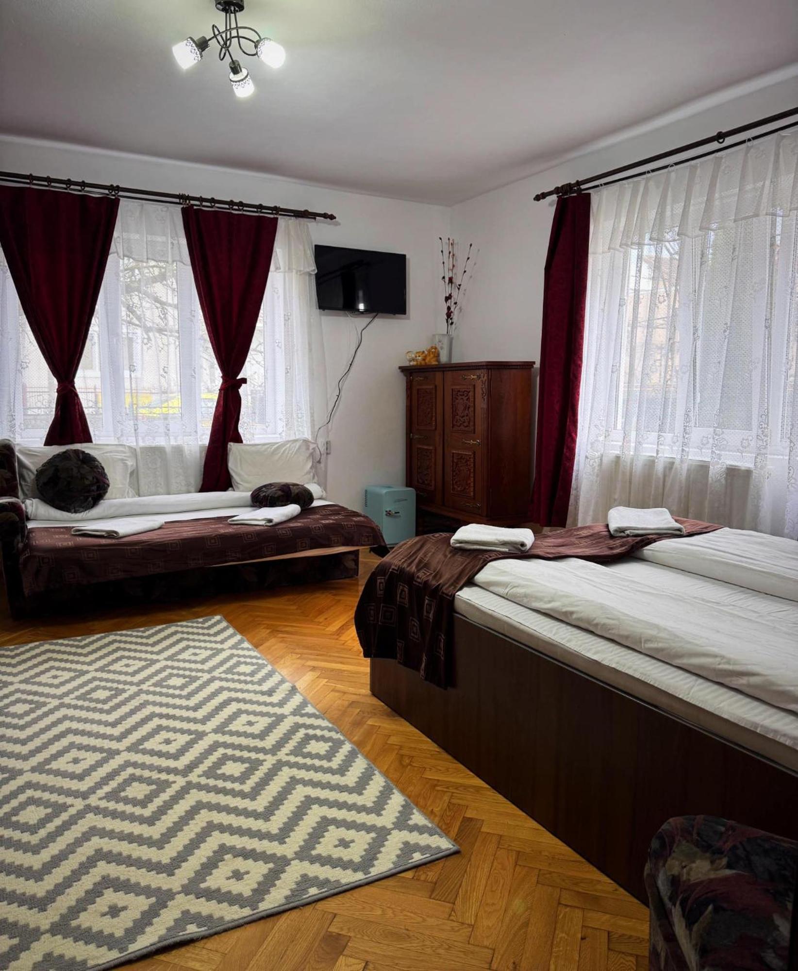 Casa Mary Hotel Hateg Luaran gambar