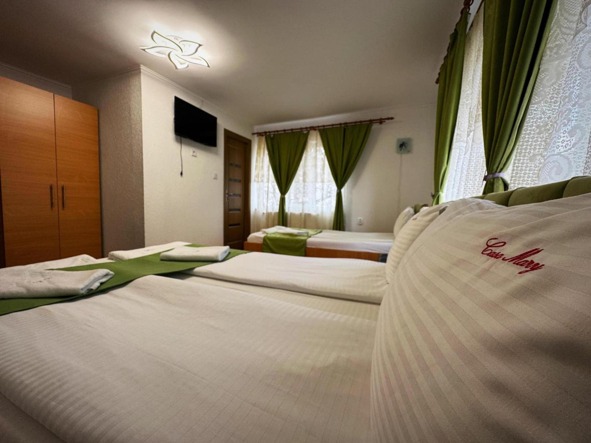 Casa Mary Hotel Hateg Luaran gambar
