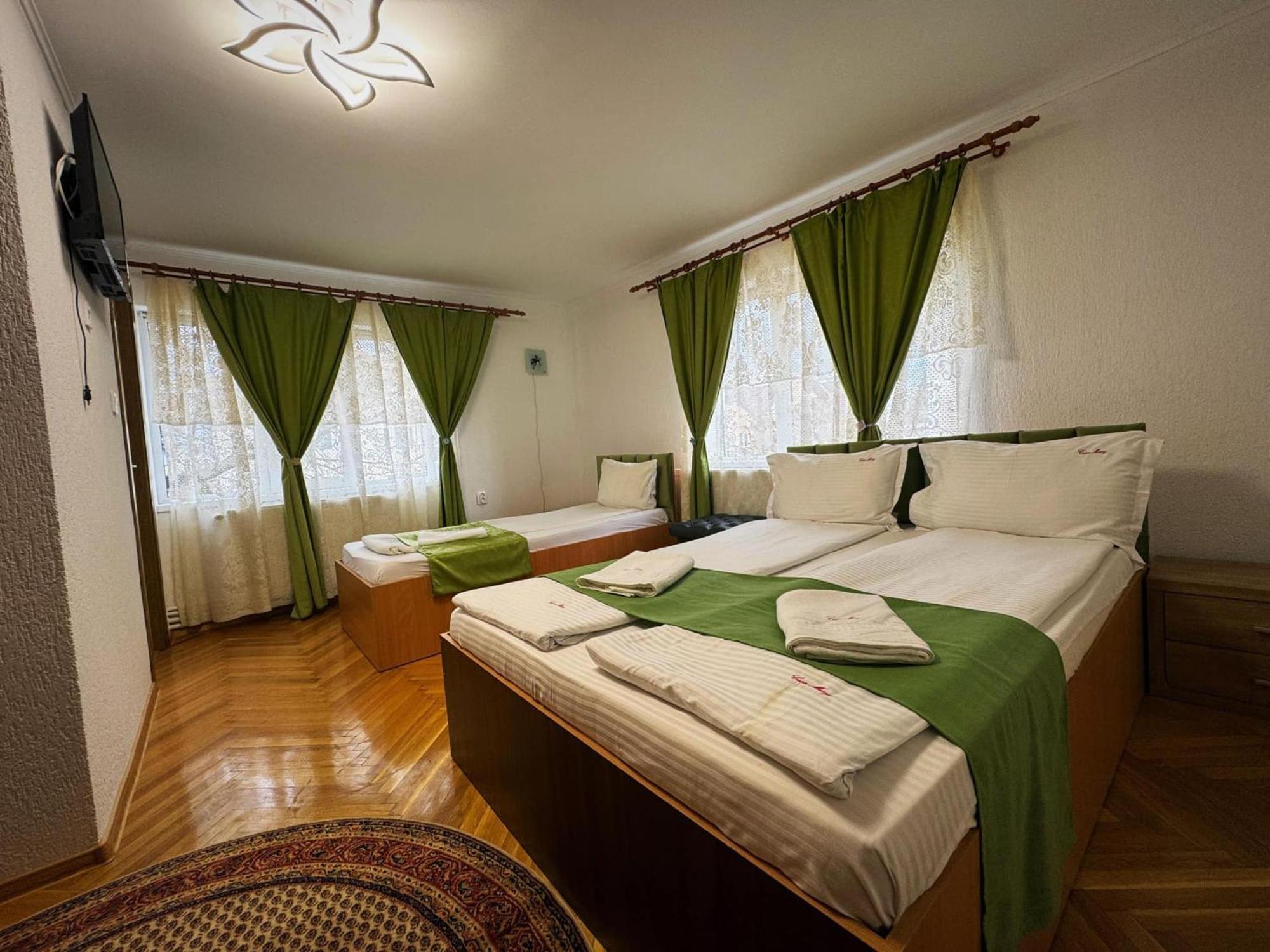Casa Mary Hotel Hateg Luaran gambar